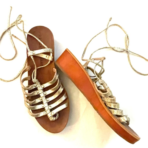 Lucky Brand gold sandals. Size 7.5. Worn once. - Picture 3 of 7